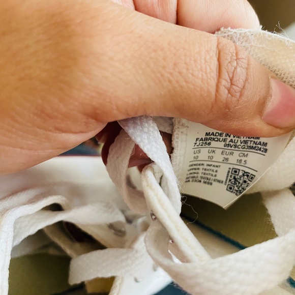 Converse toddler 10.5C - Picture 4 of 4